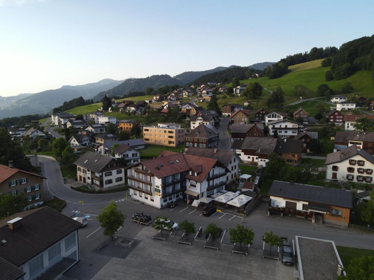 Gasthaus Krone Ubersaxen Exterior foto